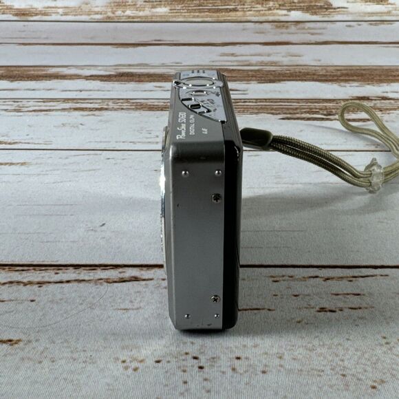 Canon PowerShot ELPH SD600 Digital Camera SD Card No Battery or Charger - Picture 3 of 6